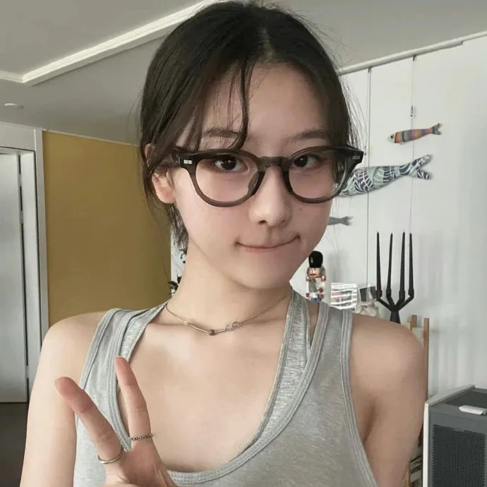 皇帝的新装封面